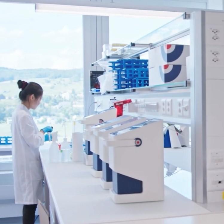 Send your samples to our laboratory in Schlieren, Switzerland.